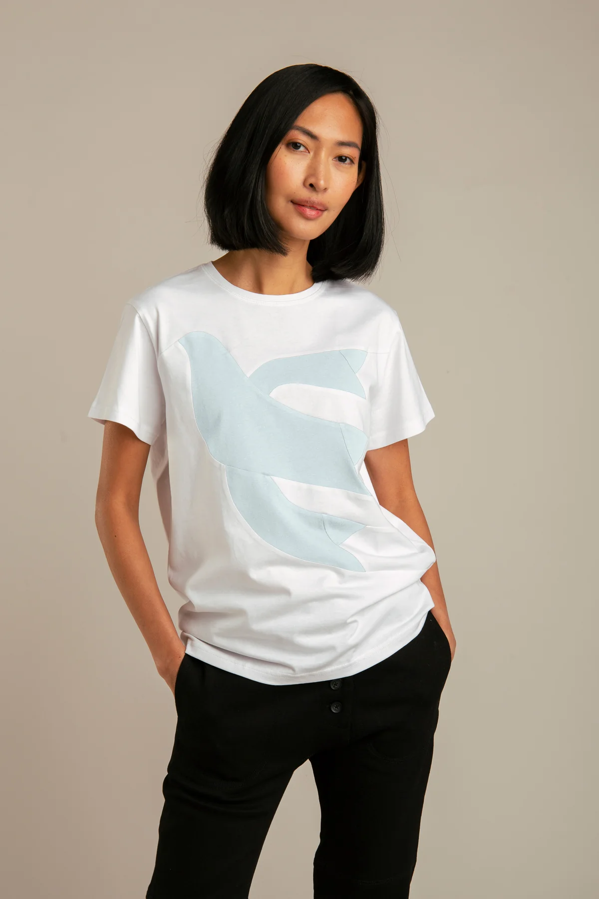 naiste UP-SHIRT tuvi motiiv by Reet Aus