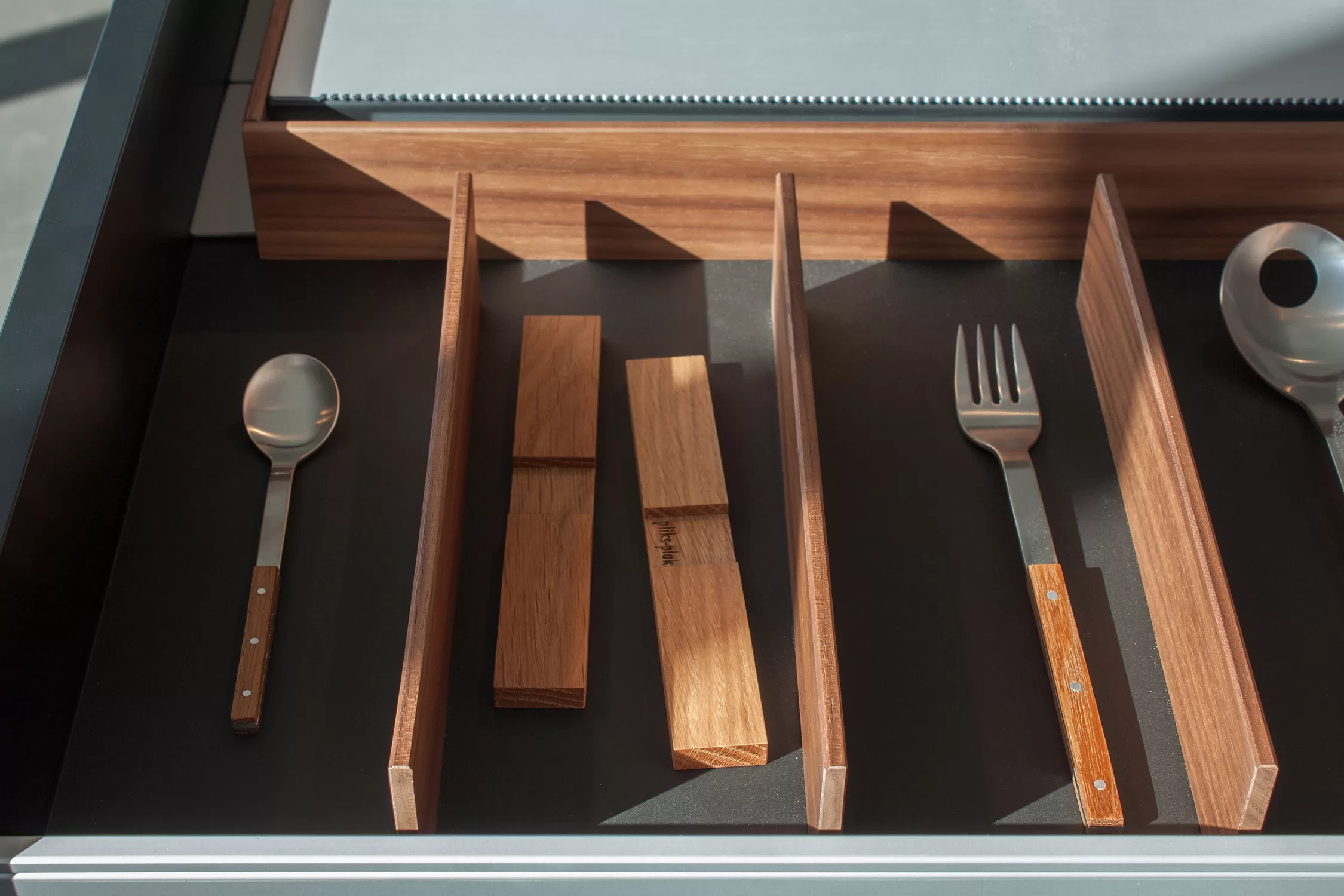 trivet PLIKS-PLAKS by Minumo