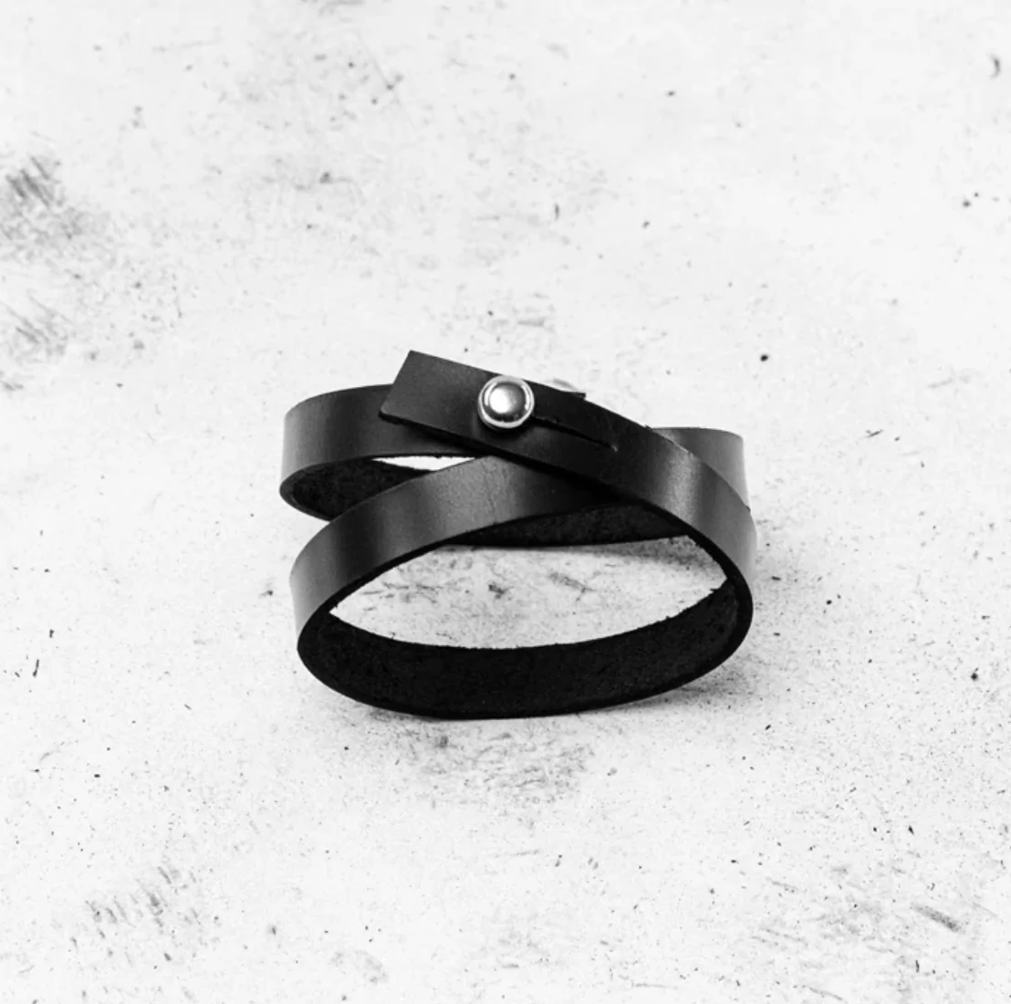 käepael ARM YOUR ARM 2X by Stella Soomlais