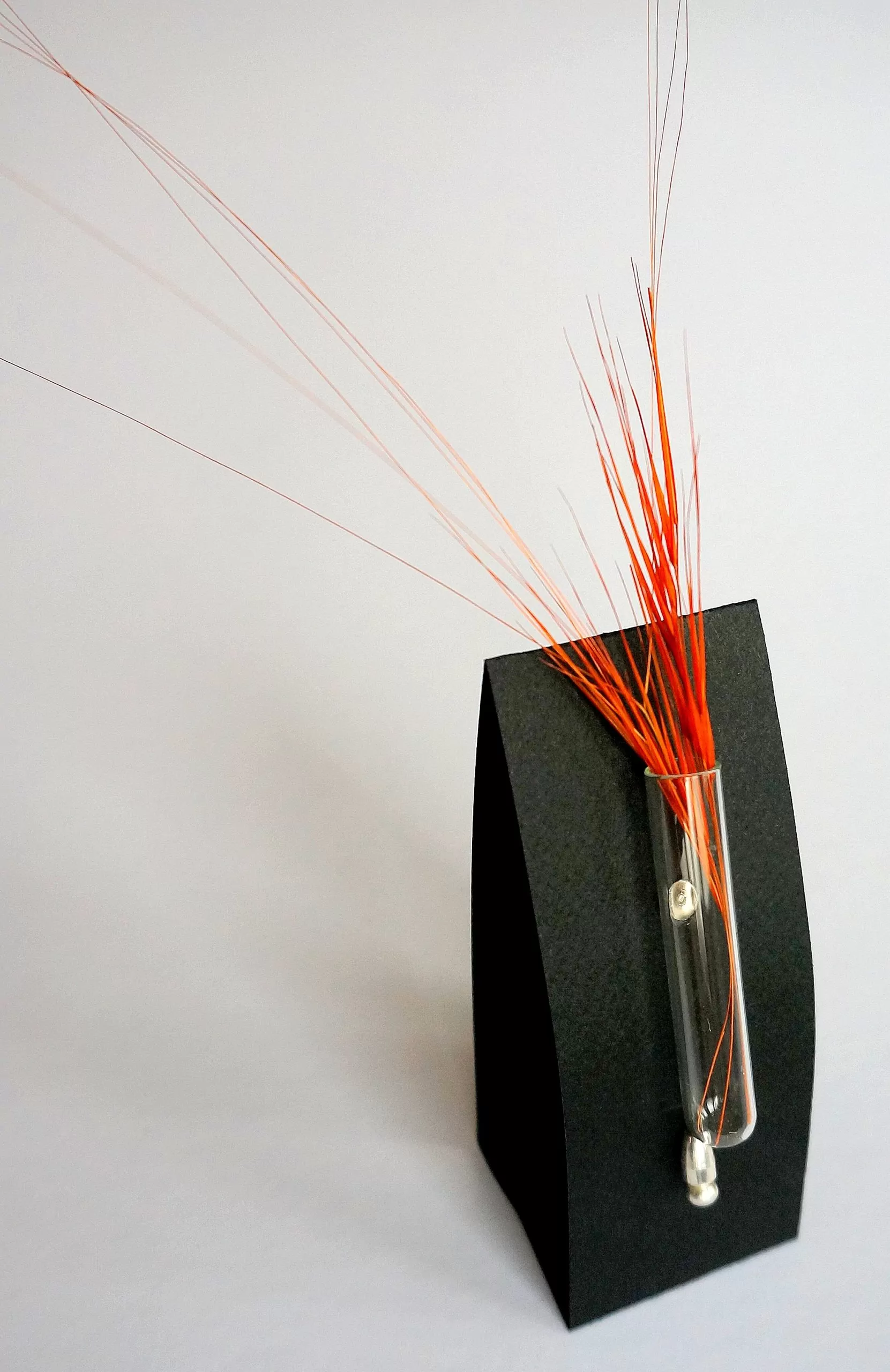 rinnavaas InPin by Kalli Sein