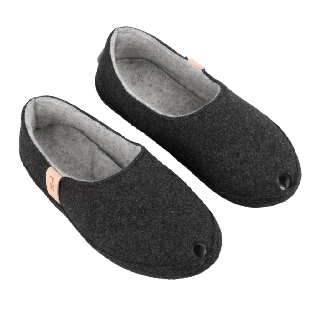 slippers BUDAPEST by TOKU