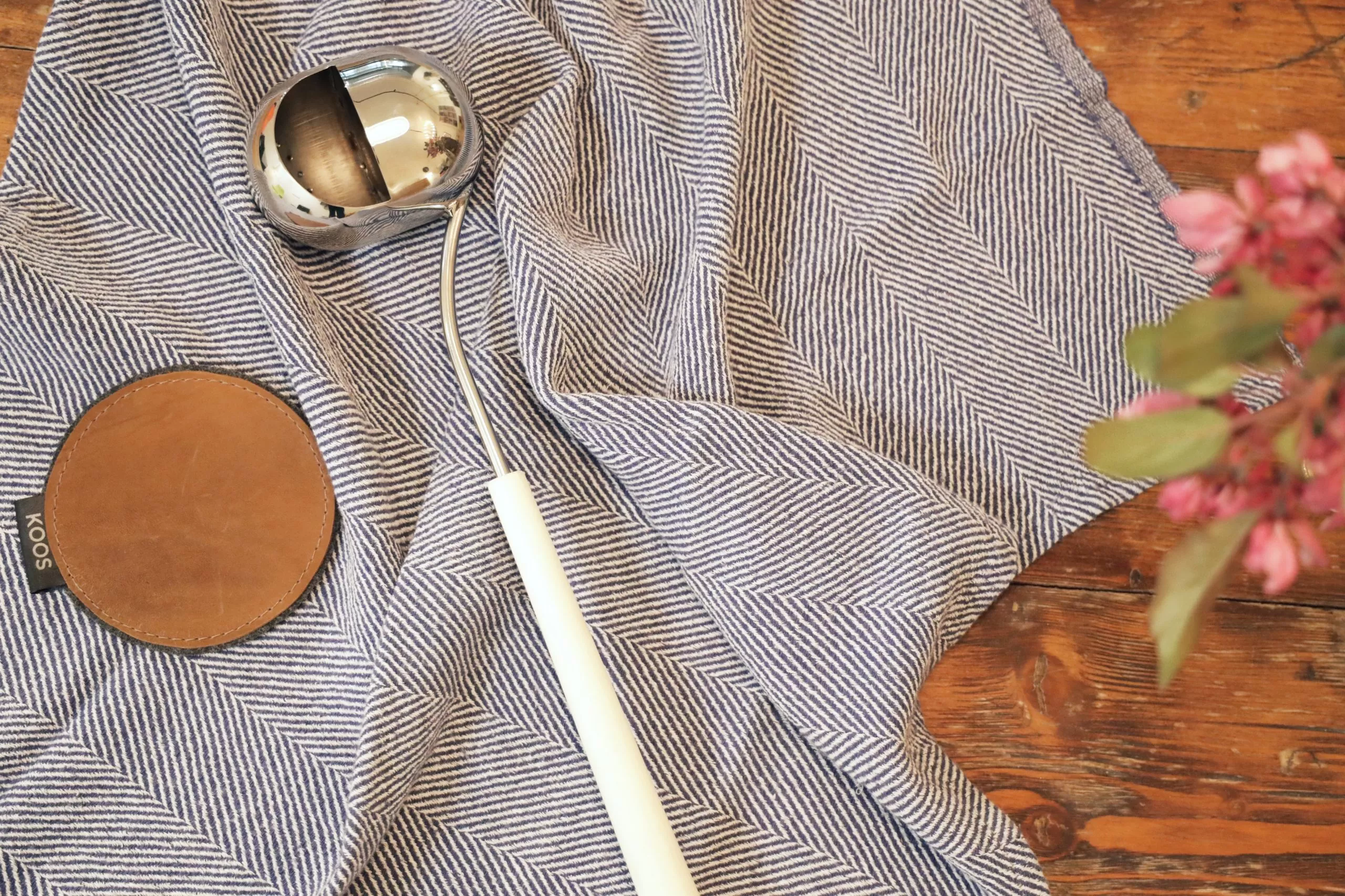 sauna ladle LEILIVIHMUTI by Artur Rusin