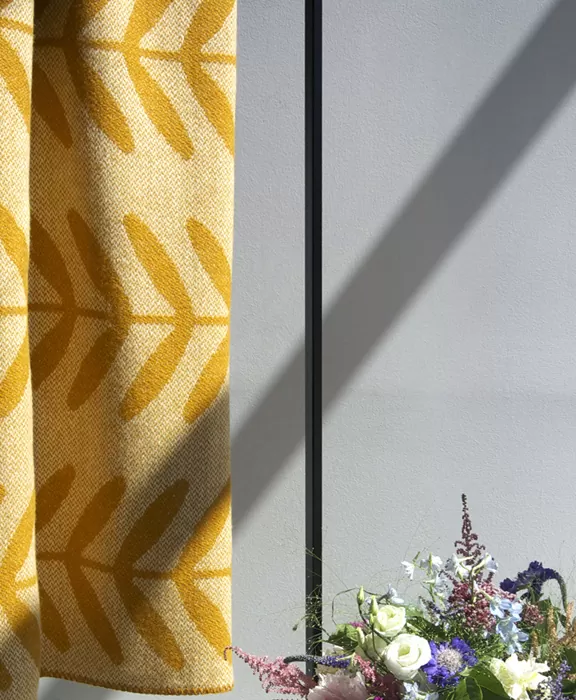 throw LIANE by Mare Kelpman