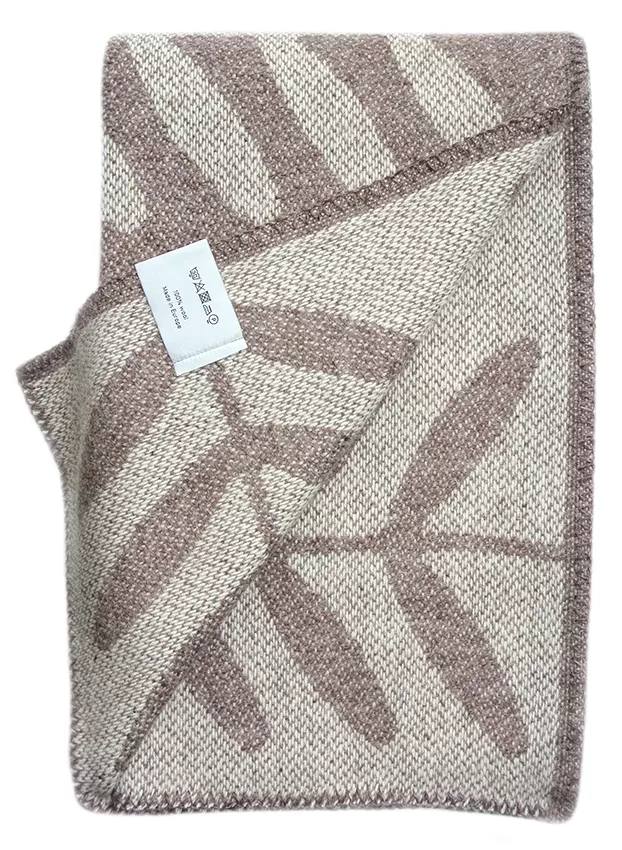 throw LIANE by Mare Kelpman