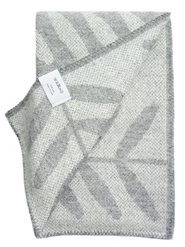 throw LIANE by Mare Kelpman