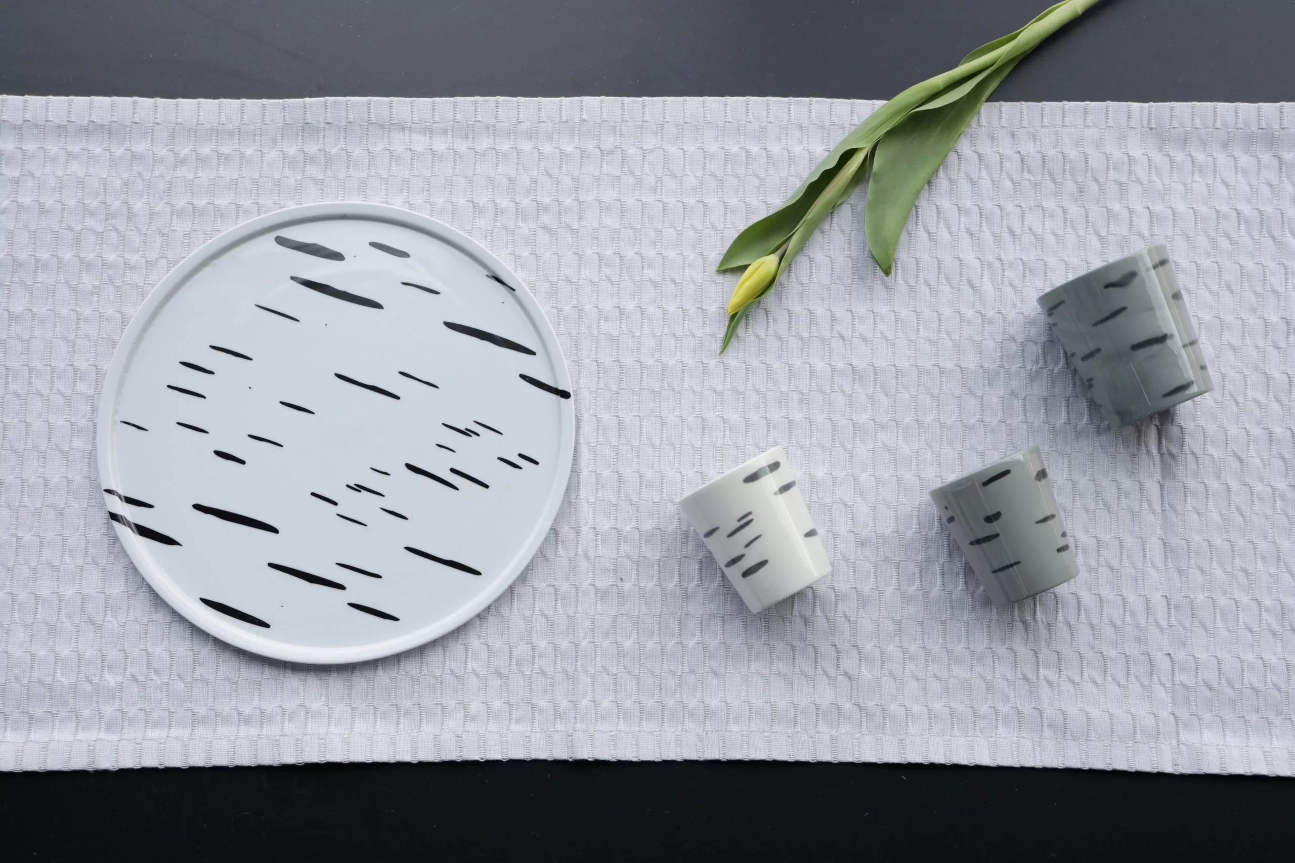 cup PORCELAIN MEETS WOOD - BIRCH by Raili Keiv