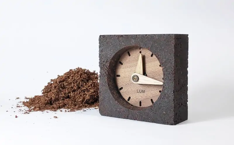sawdust table clock by Lum