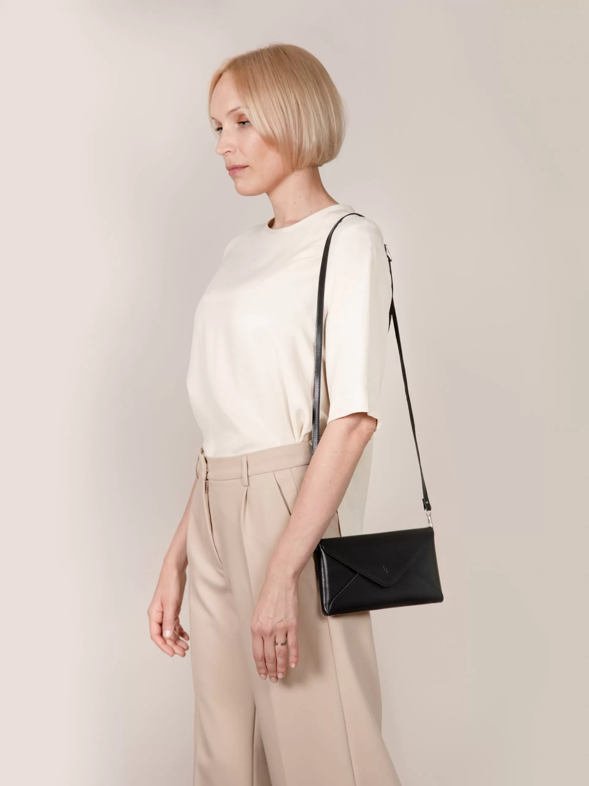 hand bag MODEL CLUTCH by Craftory