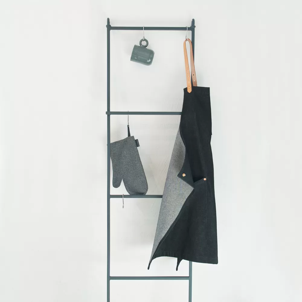 redel M12 TOWEL LADDER by Upstairs