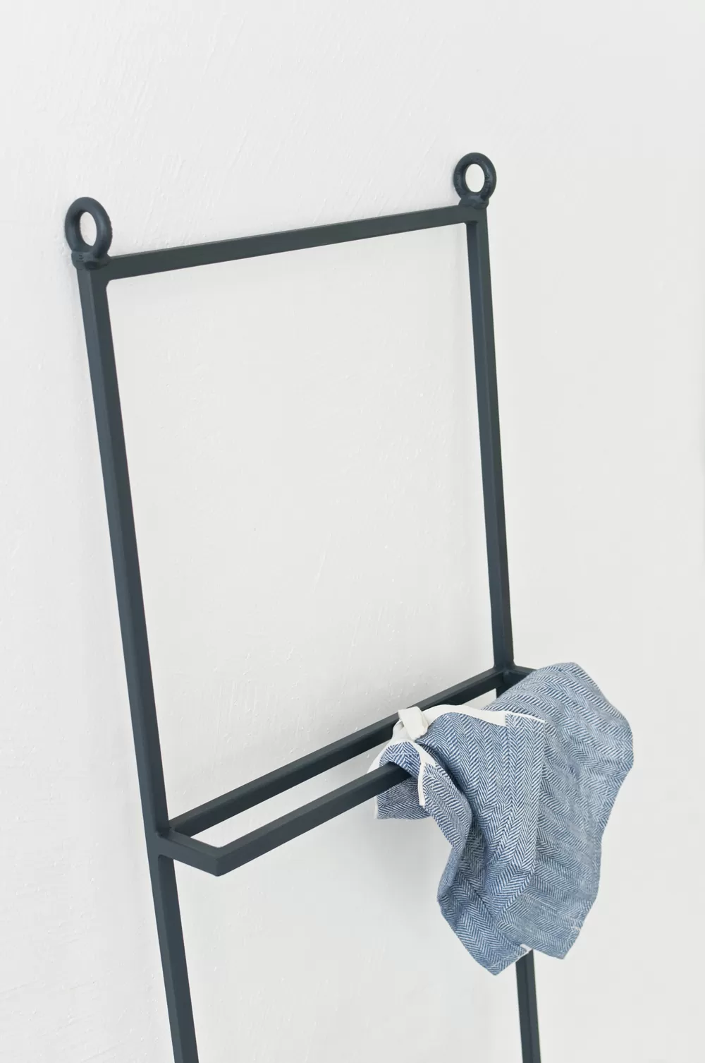 redel M12 TOWEL LADDER by Upstairs