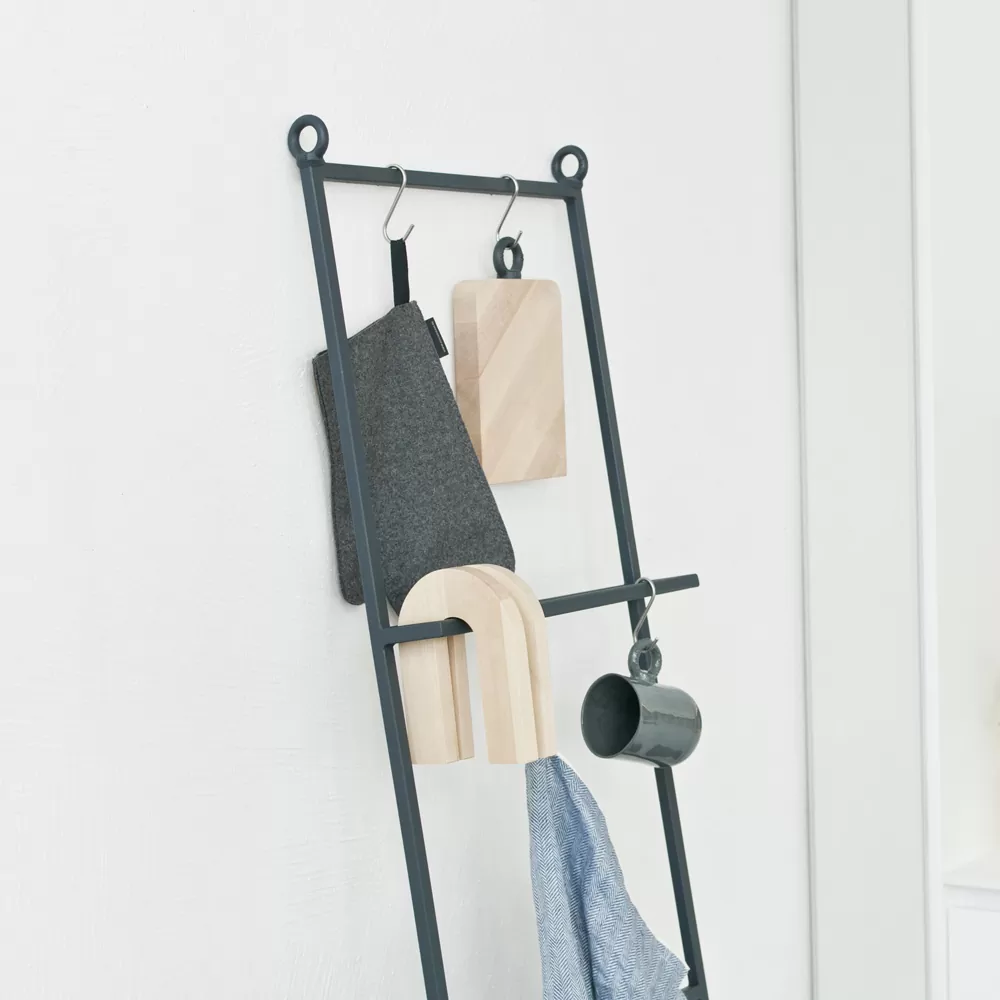redel M12 TOWEL LADDER by Upstairs