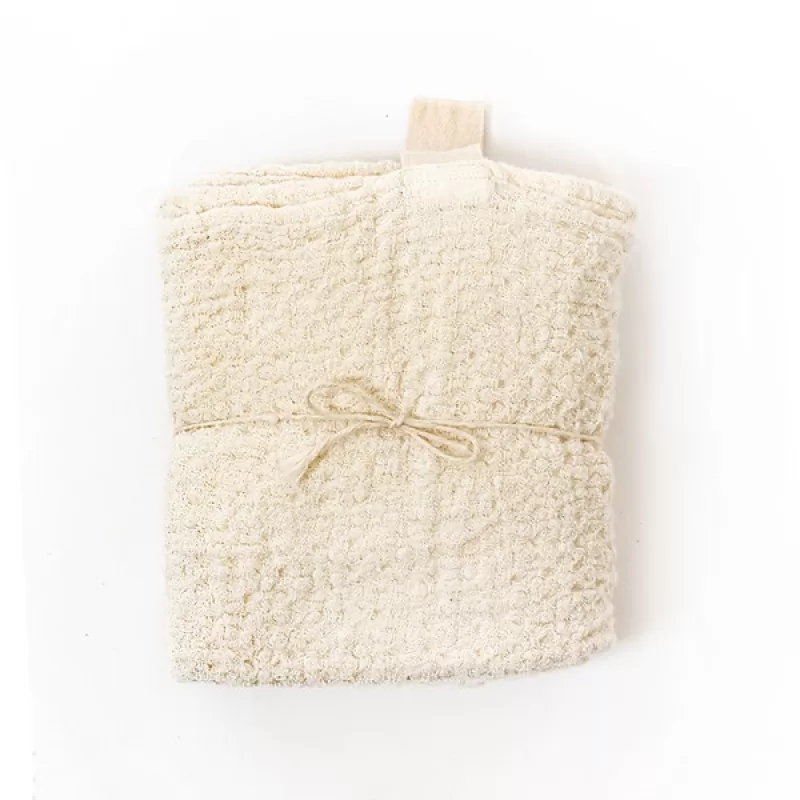 textured white bath towel by KOOSdisain