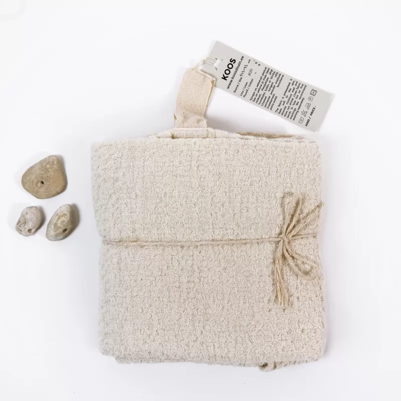 textured white bath towel by KOOSdisain