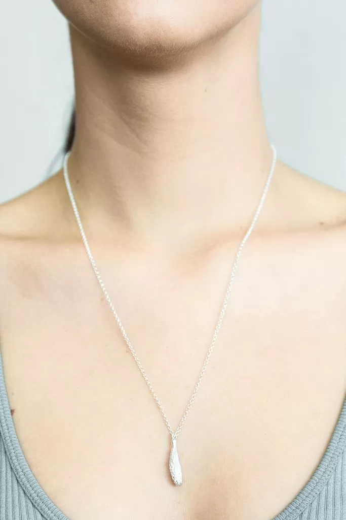 kaelakee KUUSEVÕRSE by Sigrid Kuusk