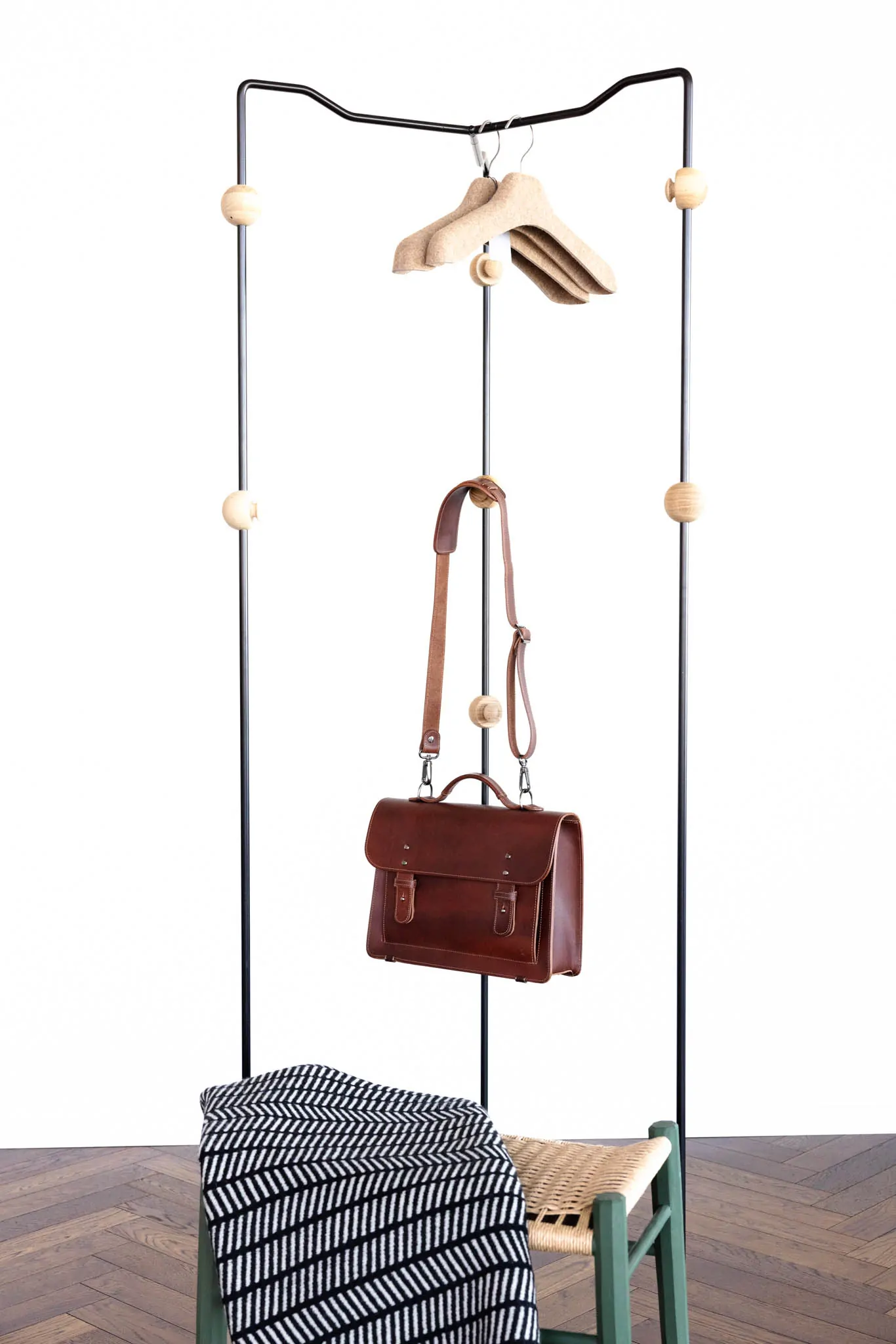 nagi/stange VURVE by Elmet Treier