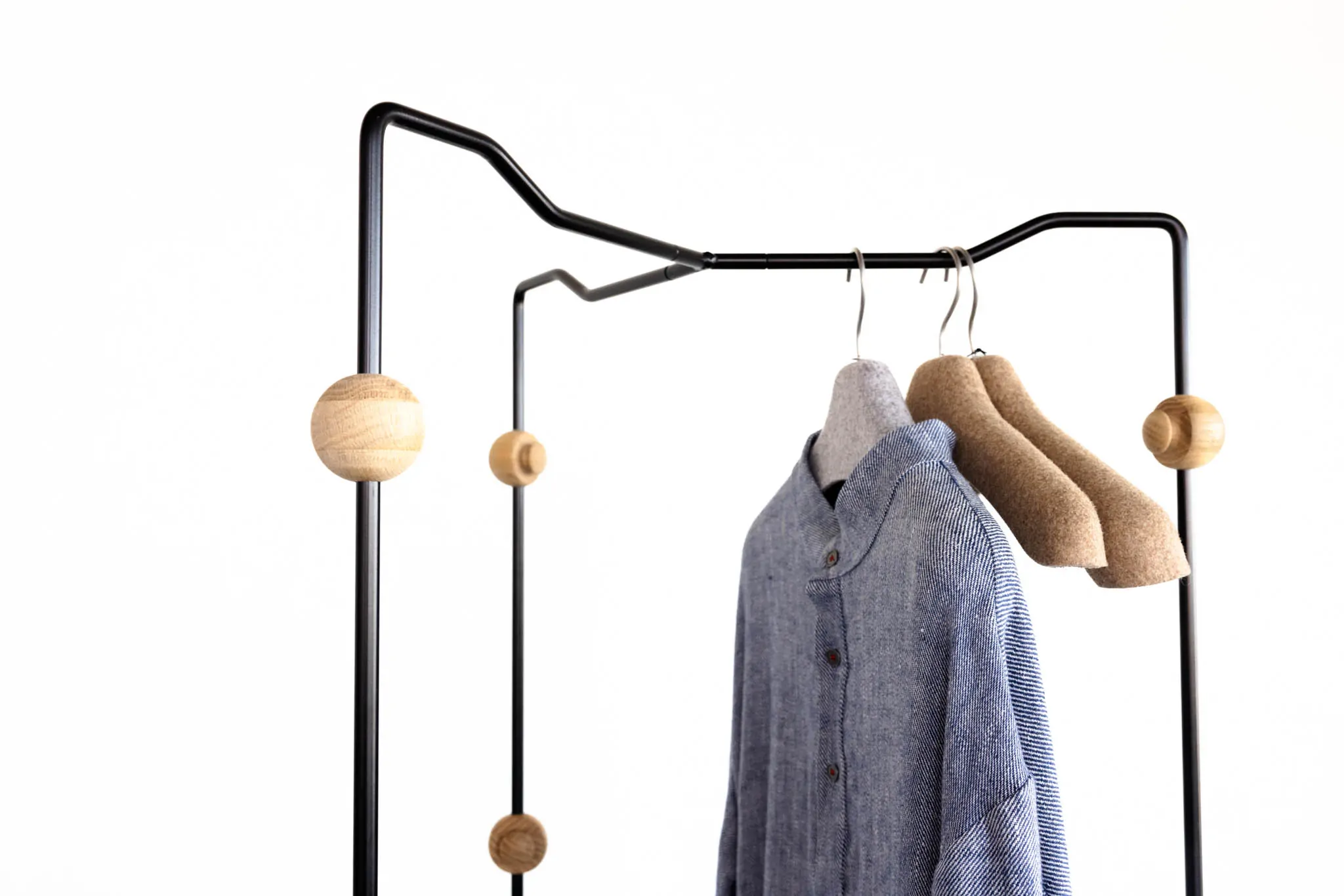 nagi/stange VURVE by Elmet Treier