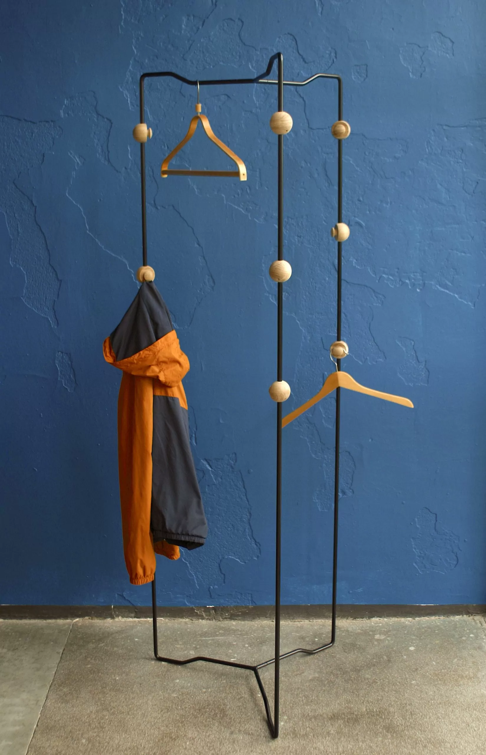 nagi/stange VURVE by Elmet Treier