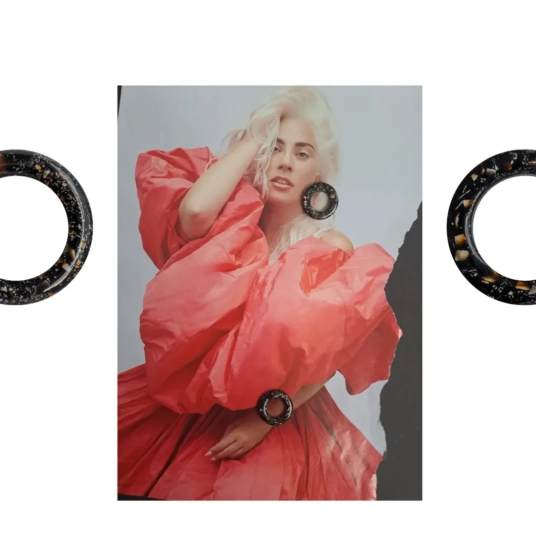 kõrvarõngad SCRAMBLED EGG RING by Laura Saks