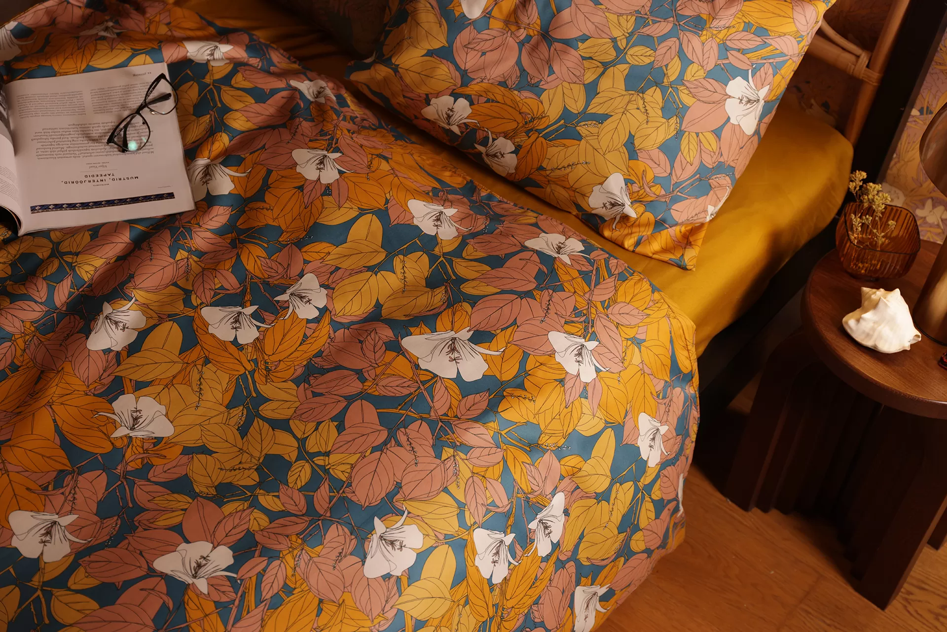 padjapüür MELHANIA NESIOTA (tume) by MA+KE lab