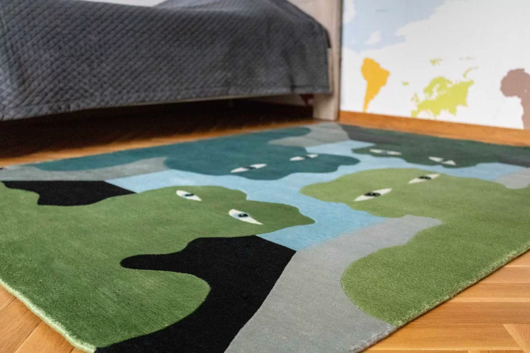 rug ARRAK “VIEWERS” (1970) by Miurio Studio