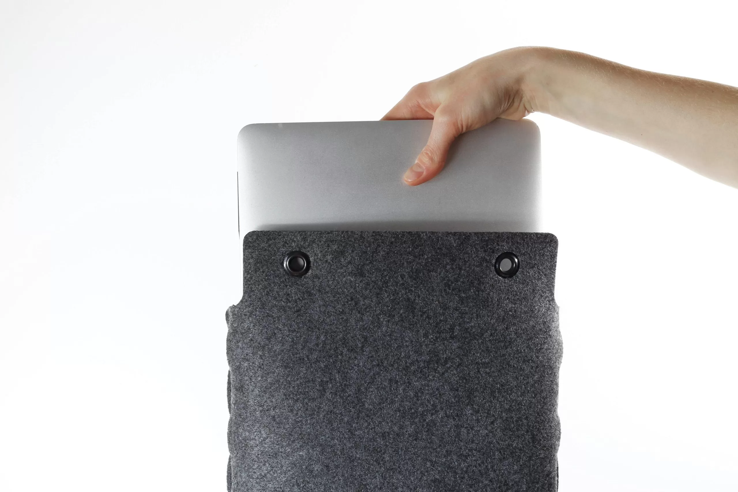 sülearvuti ümbris SNAP by HAKK design