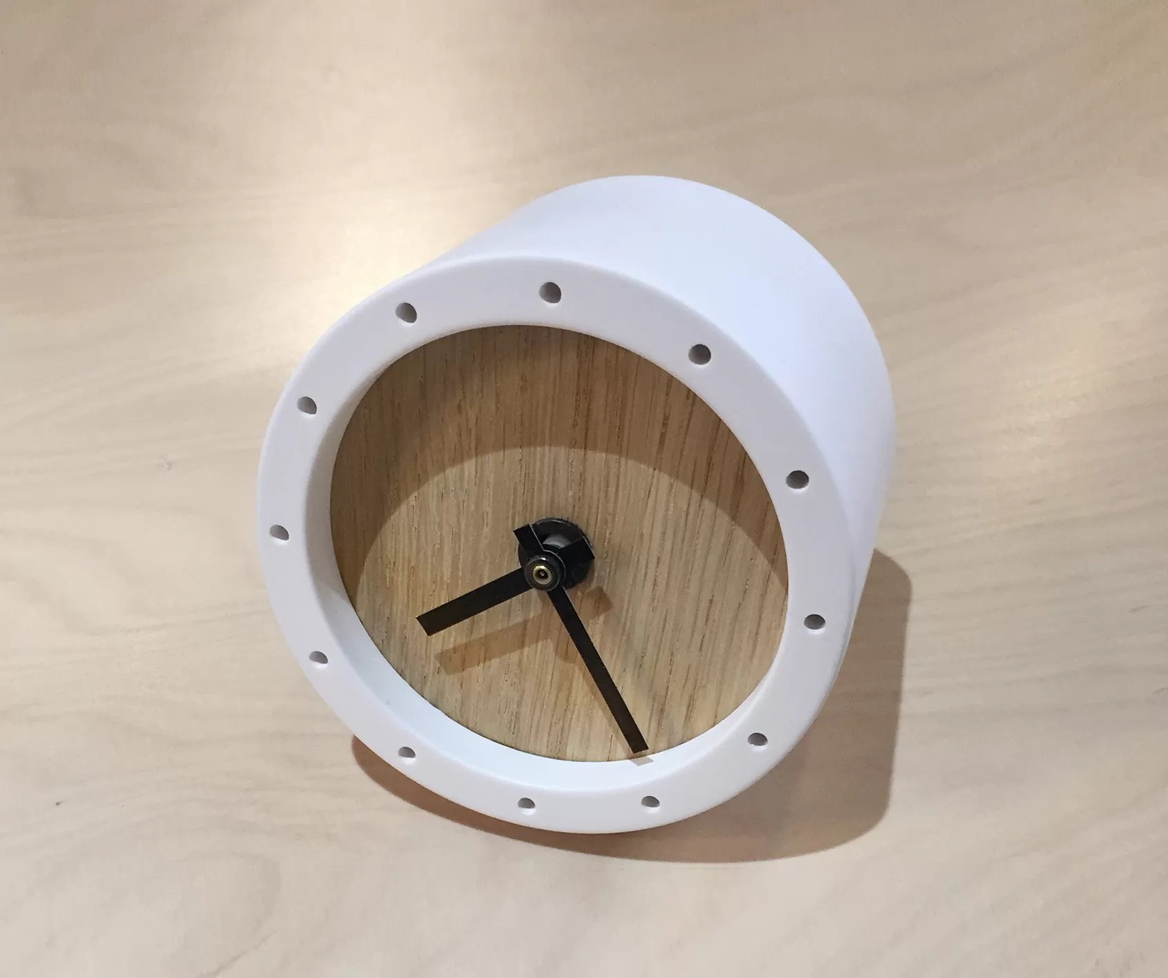 deck clock SILINDER by Harri Ehrlich