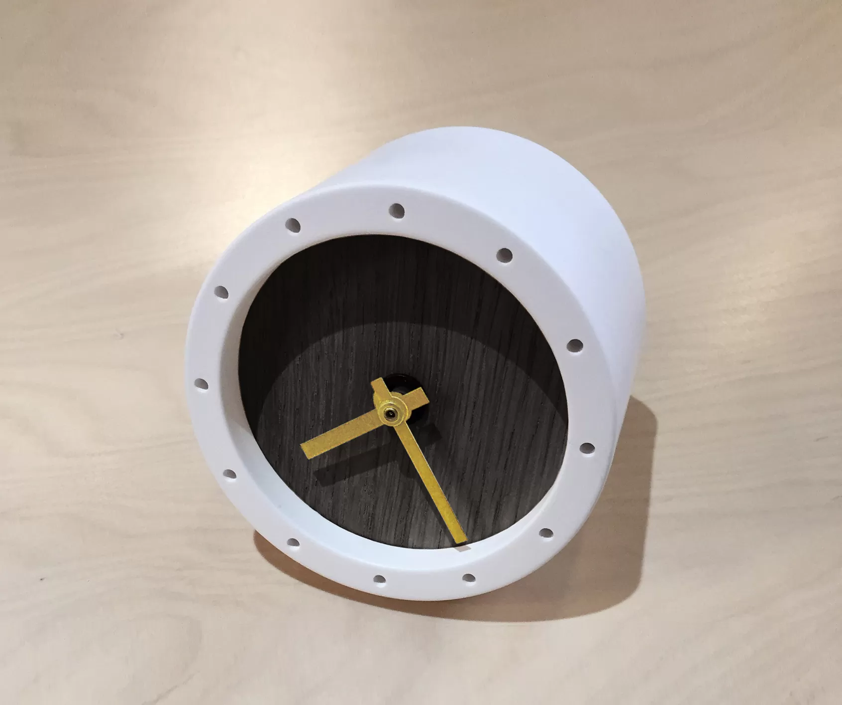 deck clock SILINDER by Harri Ehrlich