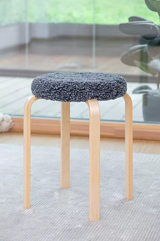 stool AIA by Tarmeko