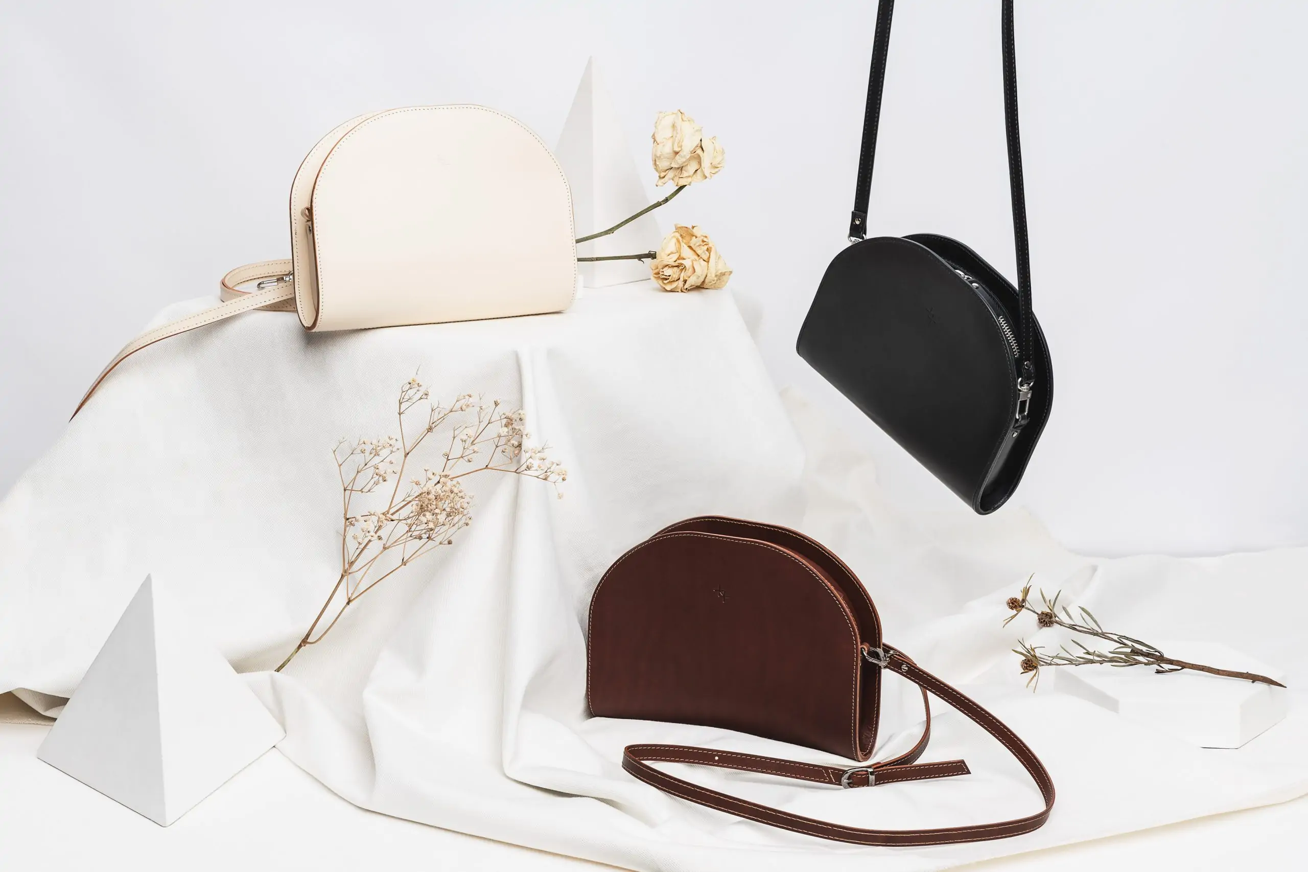 handbag HALF MOON by Craftory