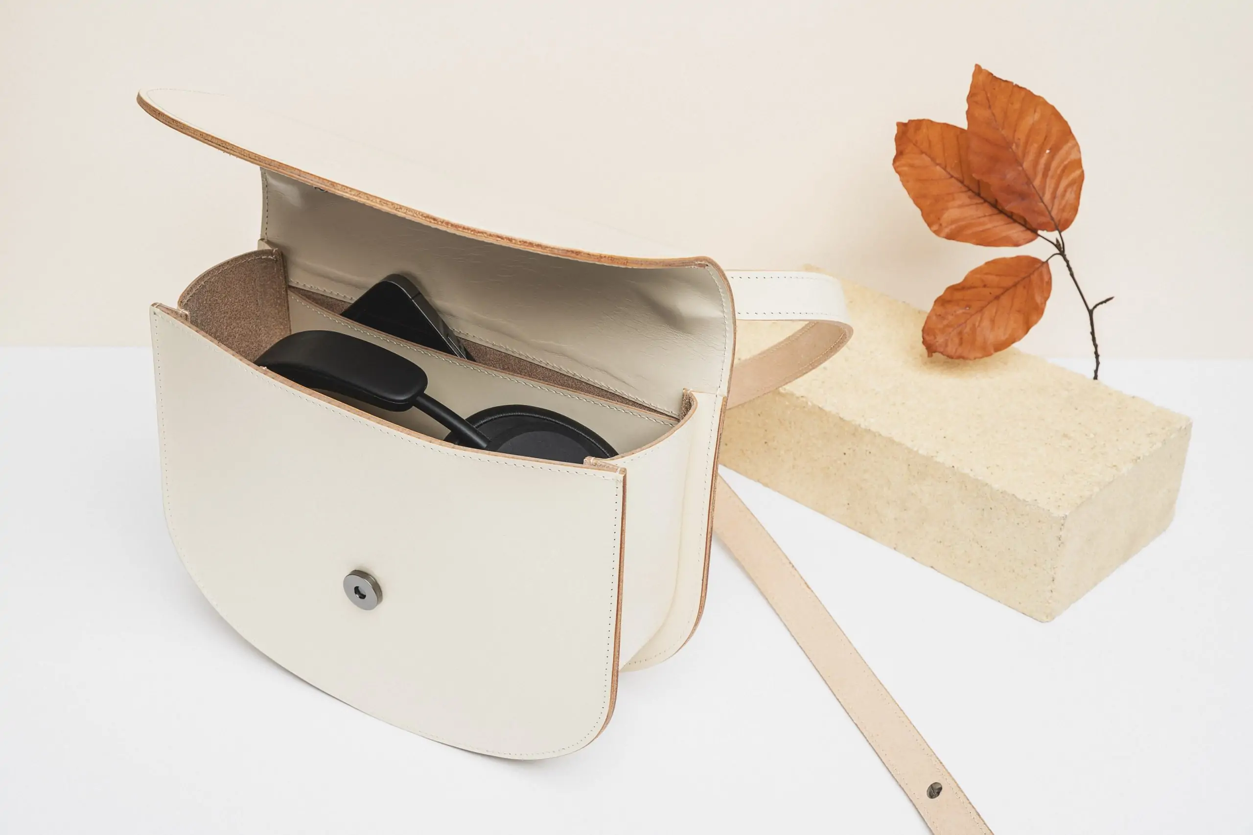 handbag MOON PACK by Craftory