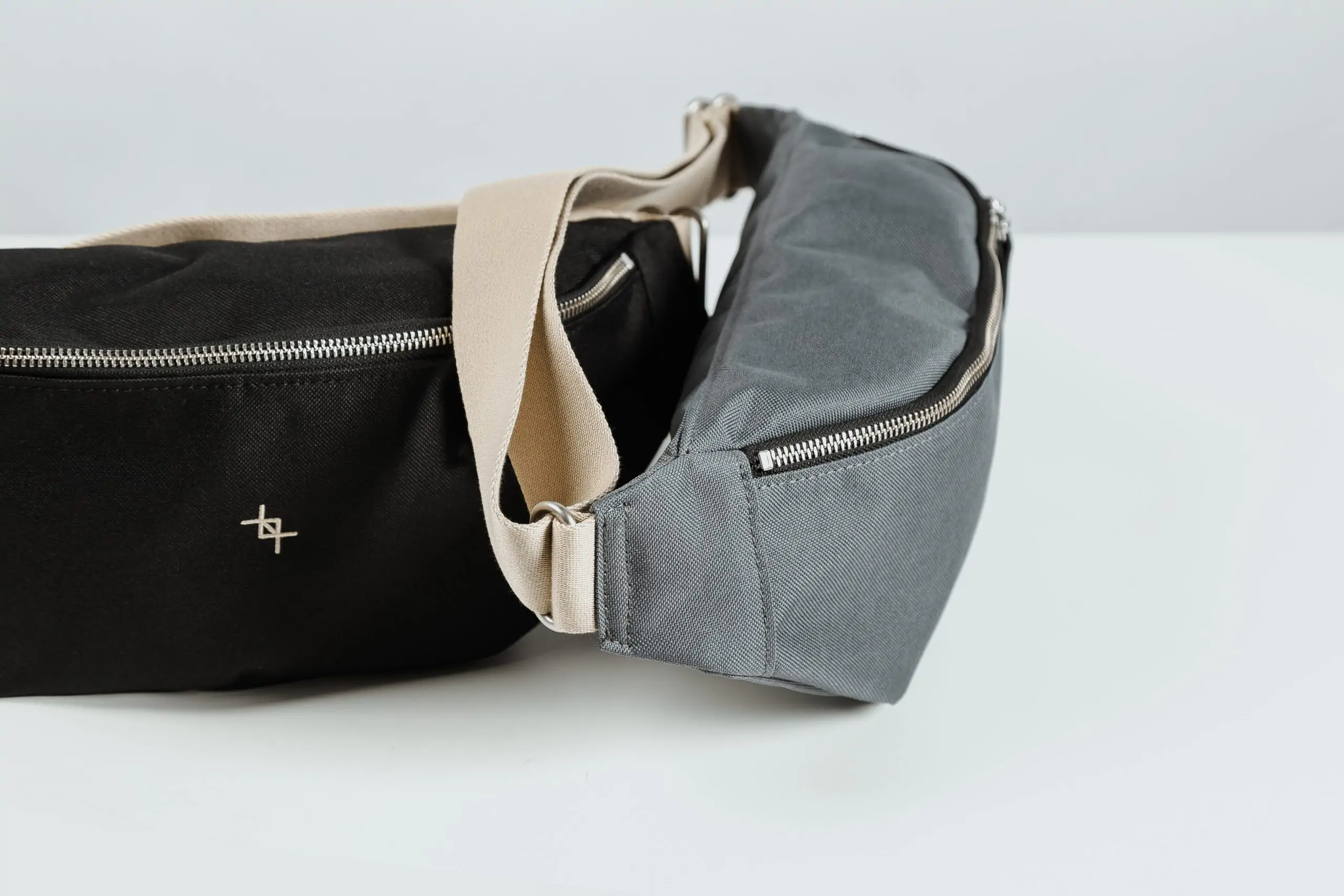 vöökott RESISTANT SLING by Craftory