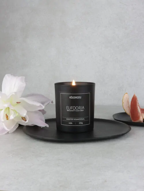 soy wax candle by Köusikodu