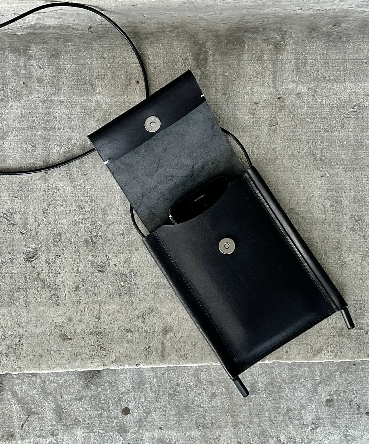 mobiilitasku UNISEX PHONE CASE by KARLOTTA