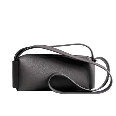 Mudel 10 by Piret Loog